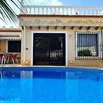 Adelfas Calp