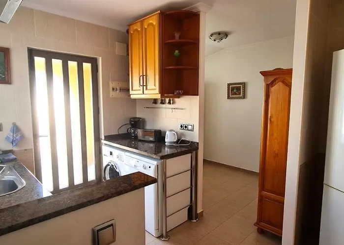 Adelfas Villa