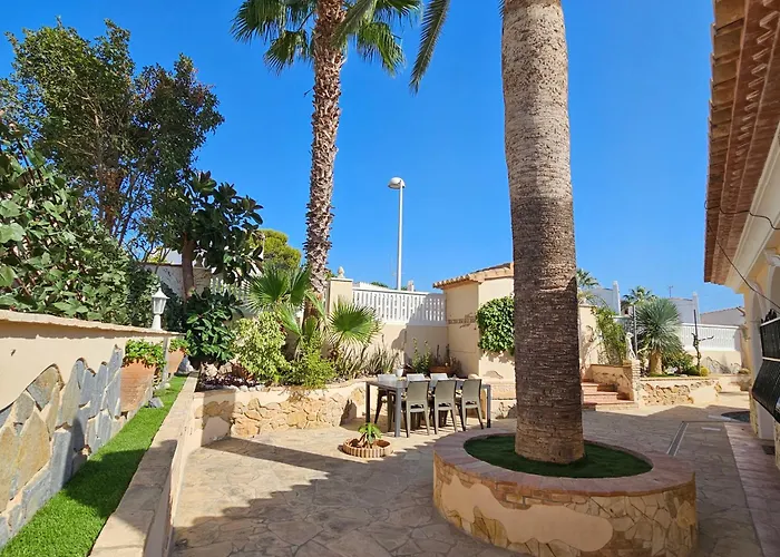 Adelfas Villa